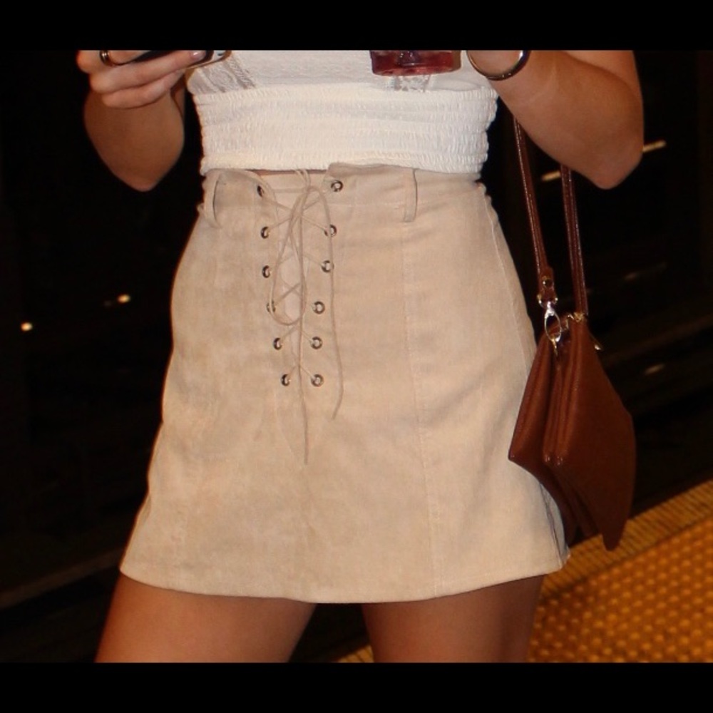LF LACE UP CORDUROY SKIRT